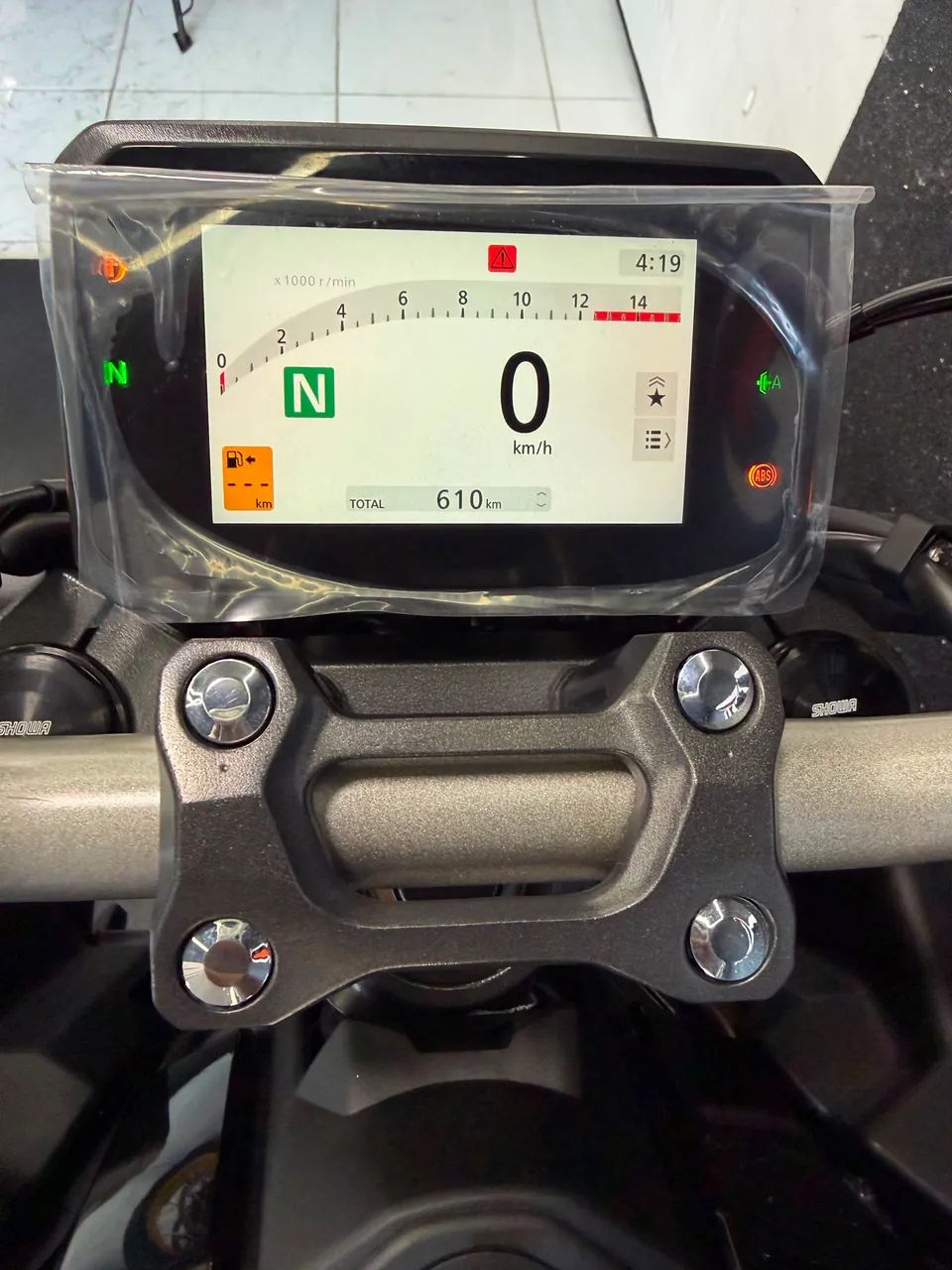 CB 650R E-CLUTCH - 2026 - 600KM - Foto 5