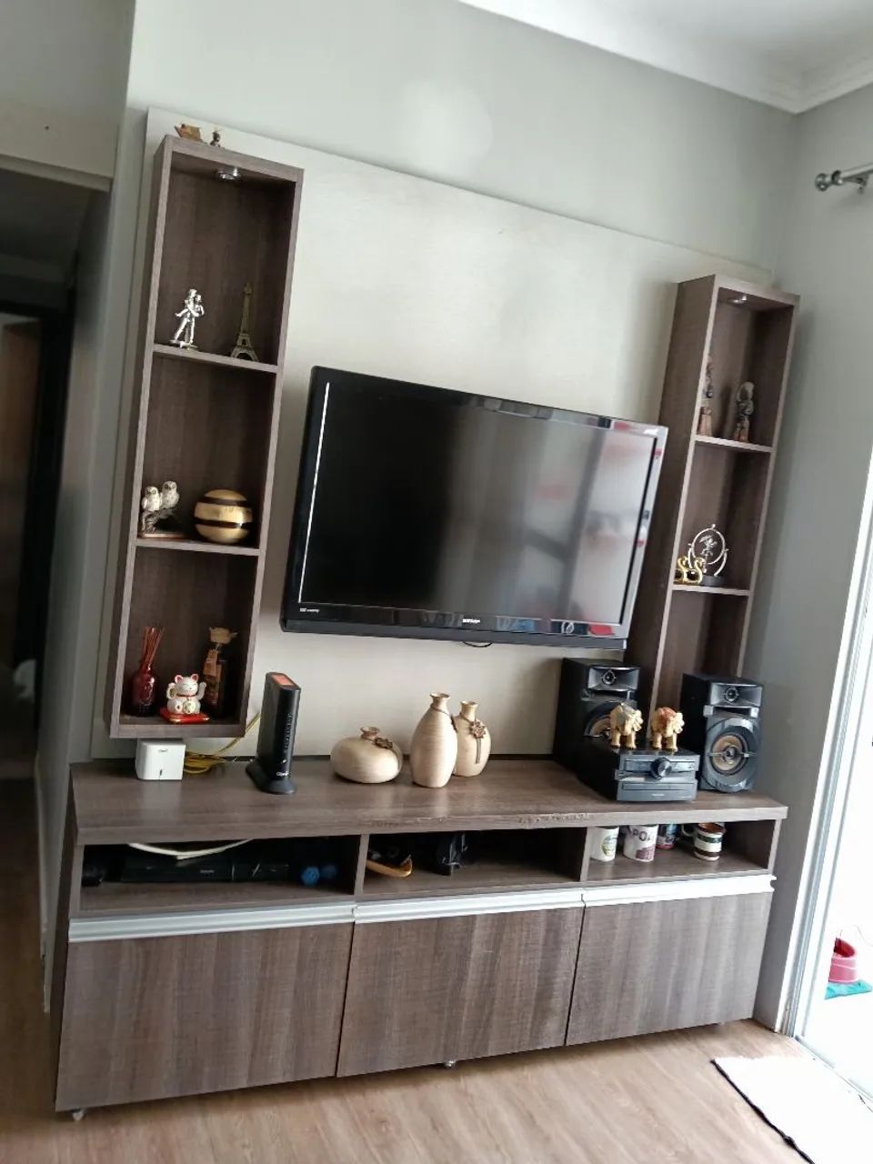 Rack e painel em MDF 