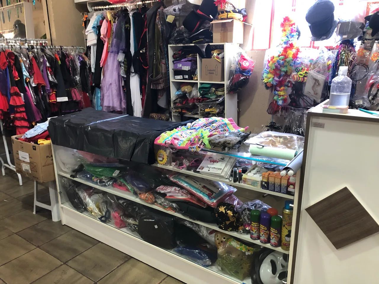 Oportunidade de negócio Vendo loja de Fantasia e acessórios - Foto 4