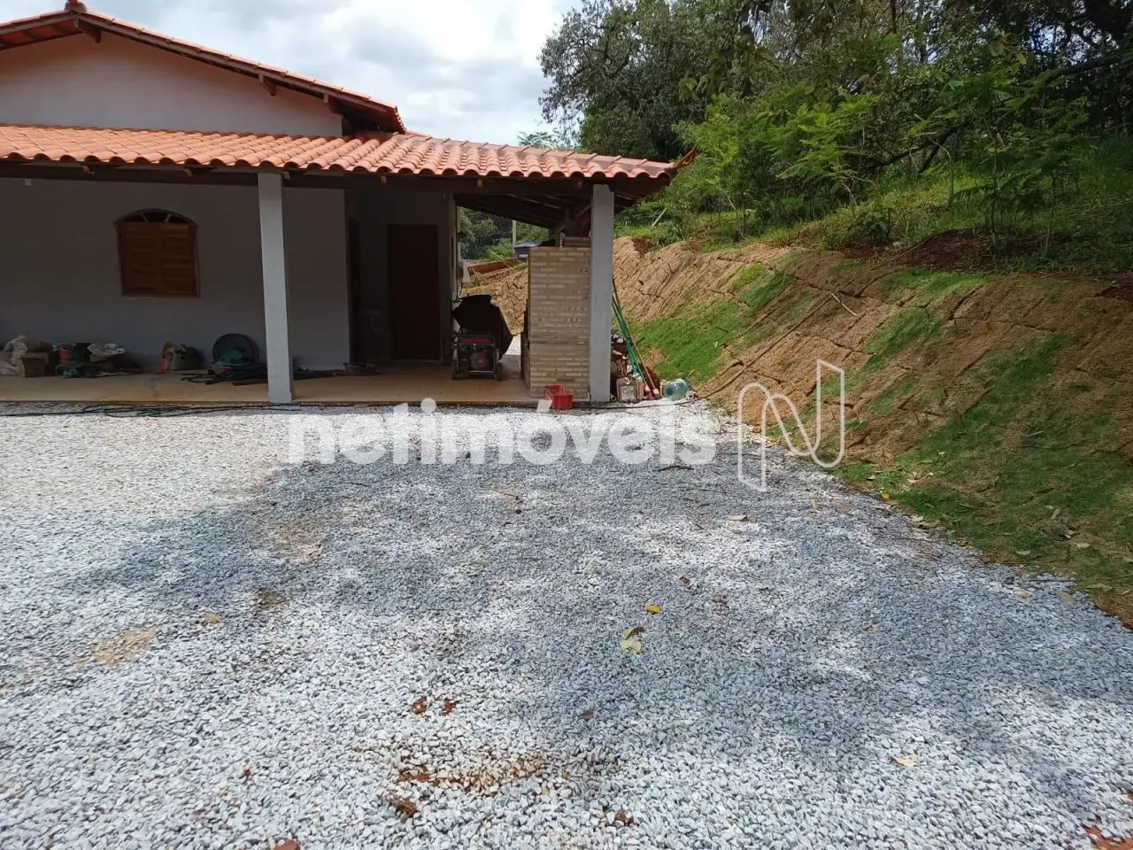 SÍTIO À VENDA  CASA DE 2 QUARTOS, PISCINA, IMOBILIADA E COM MOBÍLIA! - Foto 2