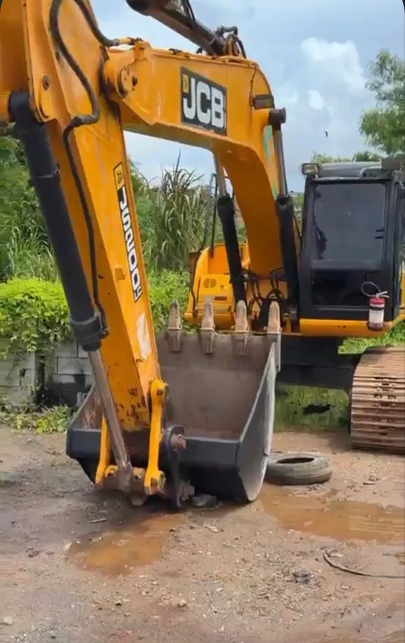 Escavadeira Máquina Jcb 200  - Foto 3