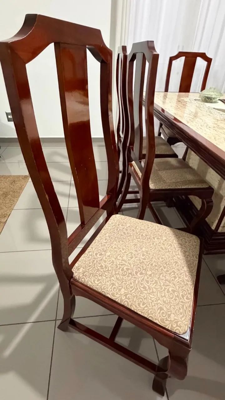 Conjunto de Sala de Jantar (Mesa, Buffet e Espelho) - Foto 3