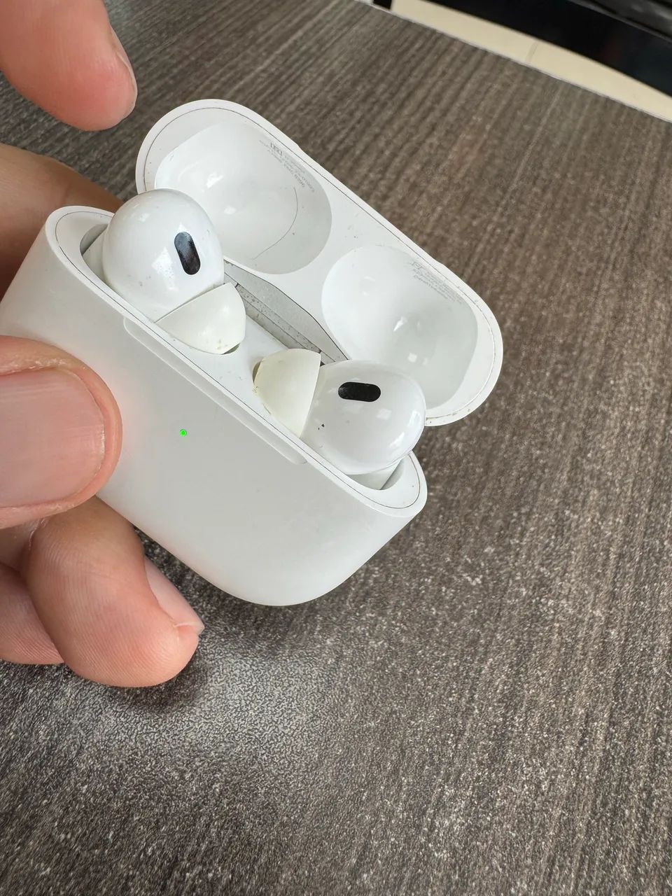 Apple AirPods Pro 2 Original - Usado - Foto 4