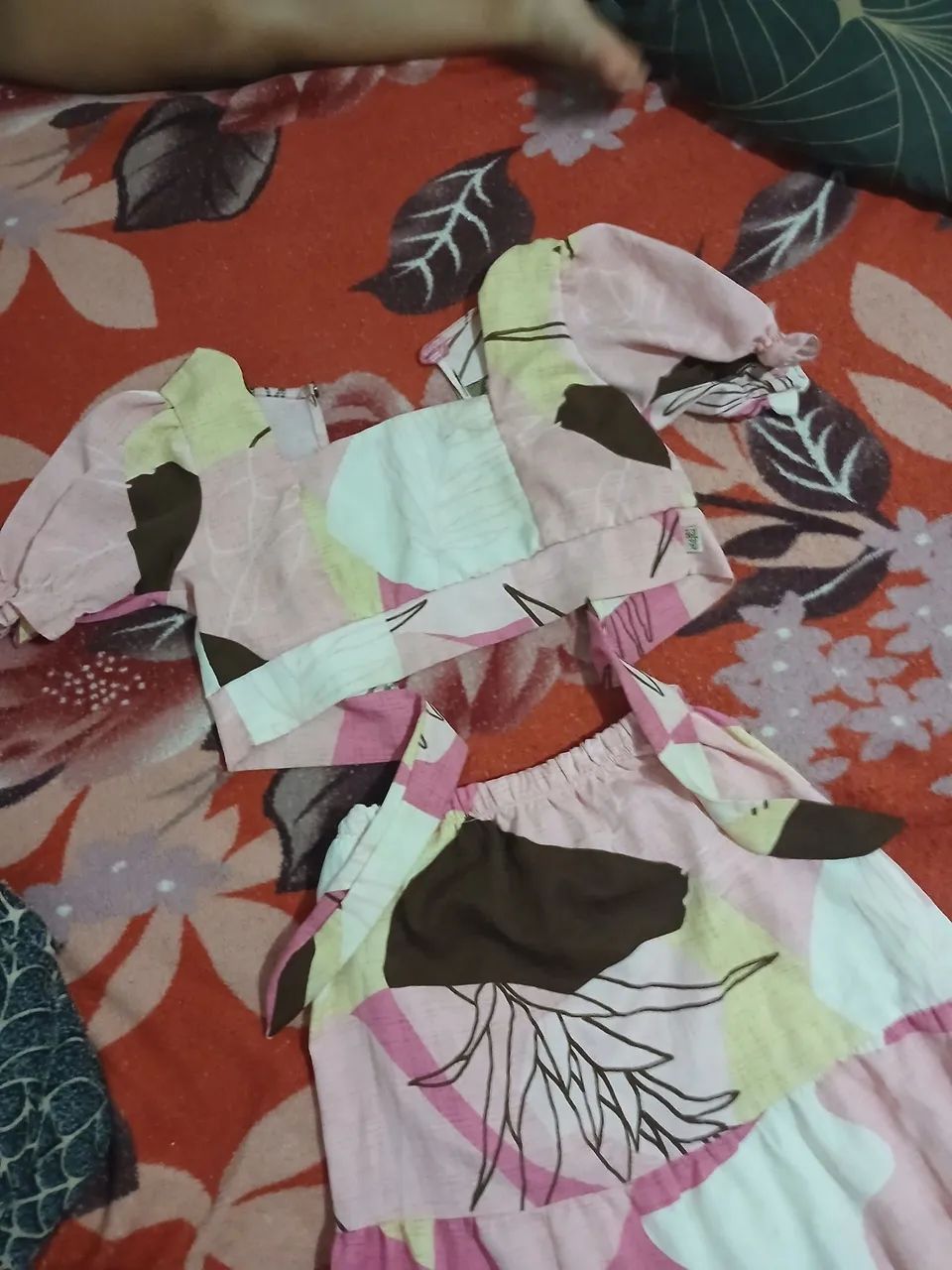 Conjunto com saia longa  - Foto 2