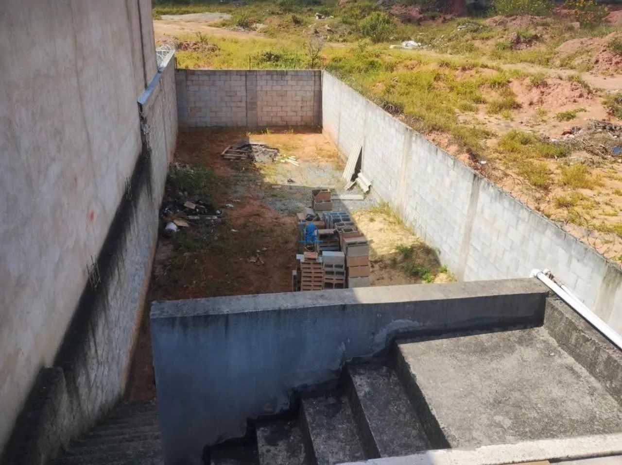 Loja e Lote 180m² Bairro Santana Justinopolis - Foto 2