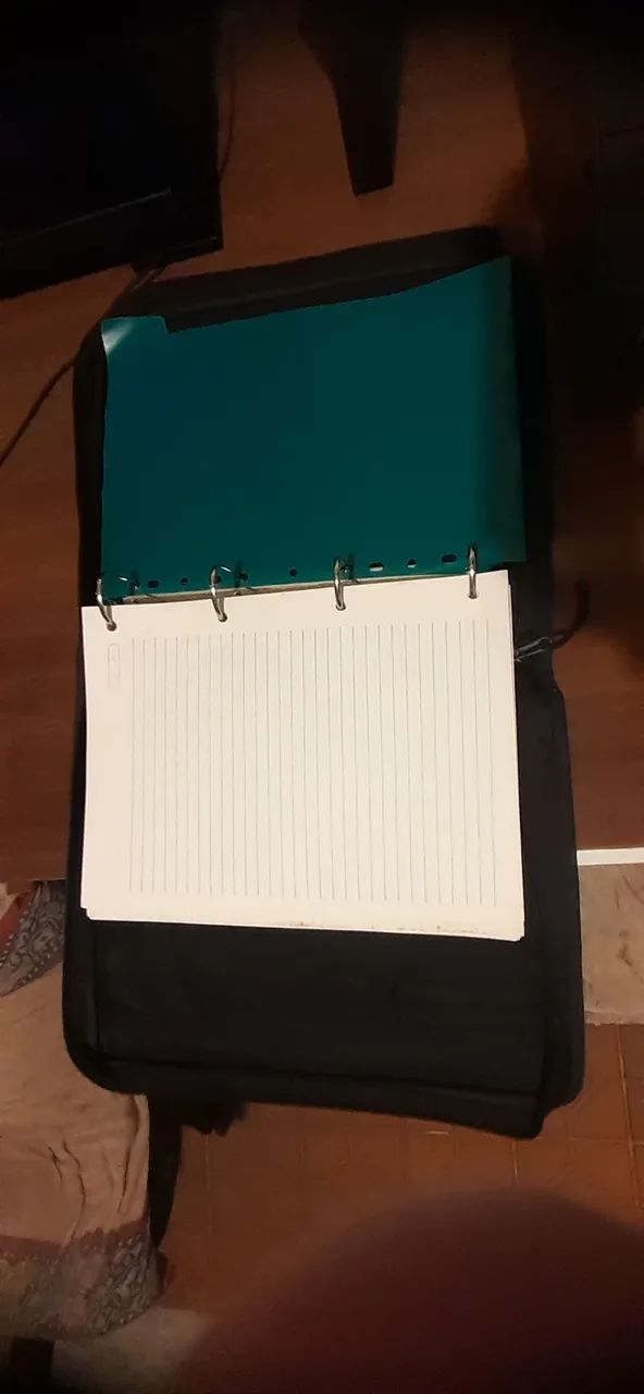 Fichário grande universitário arrolado de fechecler - Foto 5