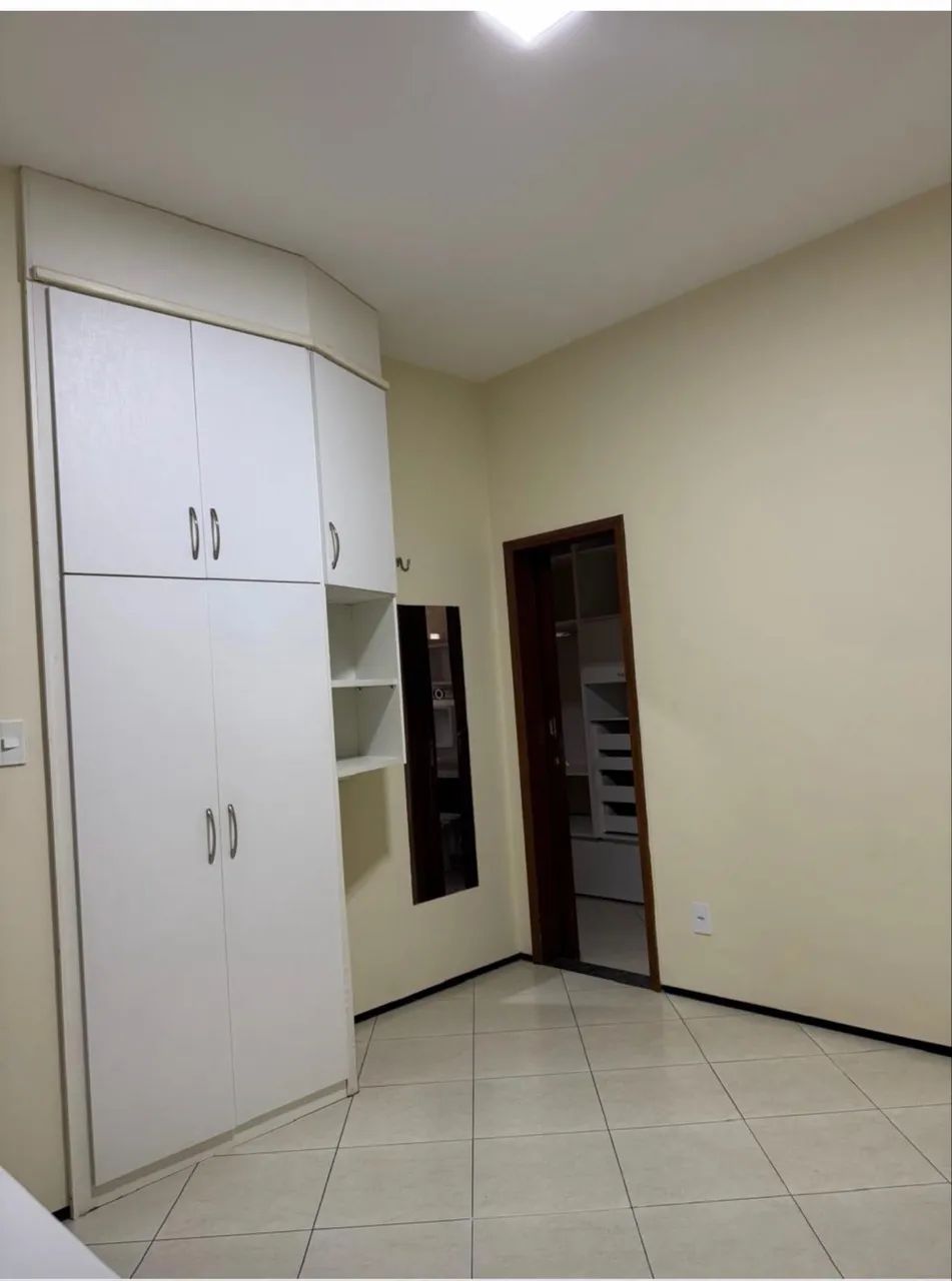 Oportunidade Casa Semi Mobiliada , 5 suítes , piscina , próximo ao Centro  - Foto 5