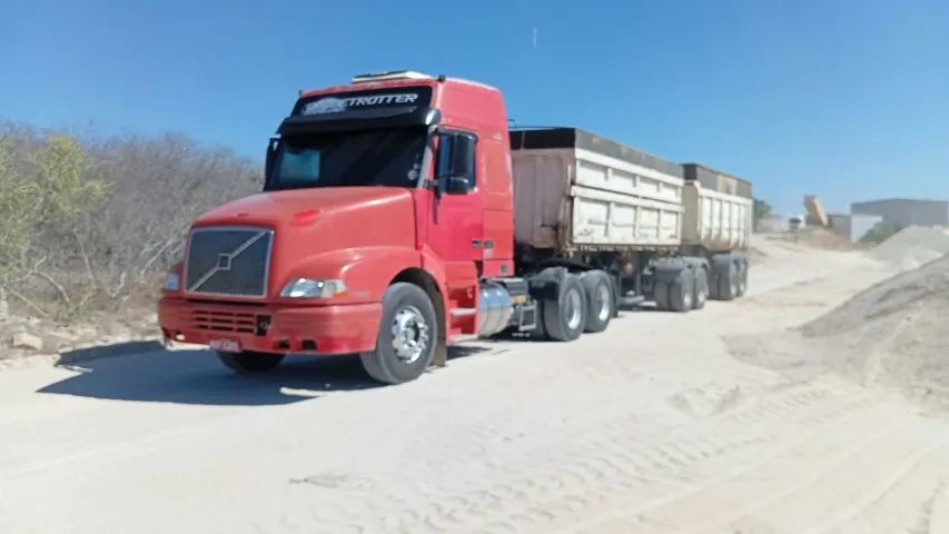 Volvo Nh 2002 completo, trabalhando, todo original - Foto 3