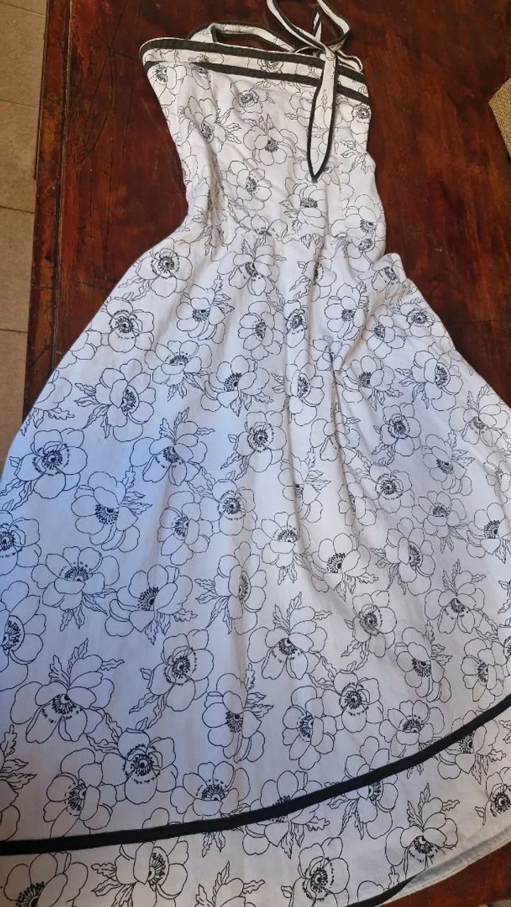 Vestido e Macacão Veste P e M 