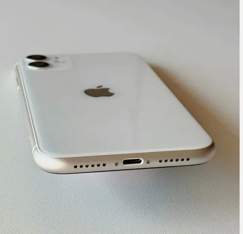 Vendo iPhone 11 64 gigas branco - Celulares e Smartphones - Prado