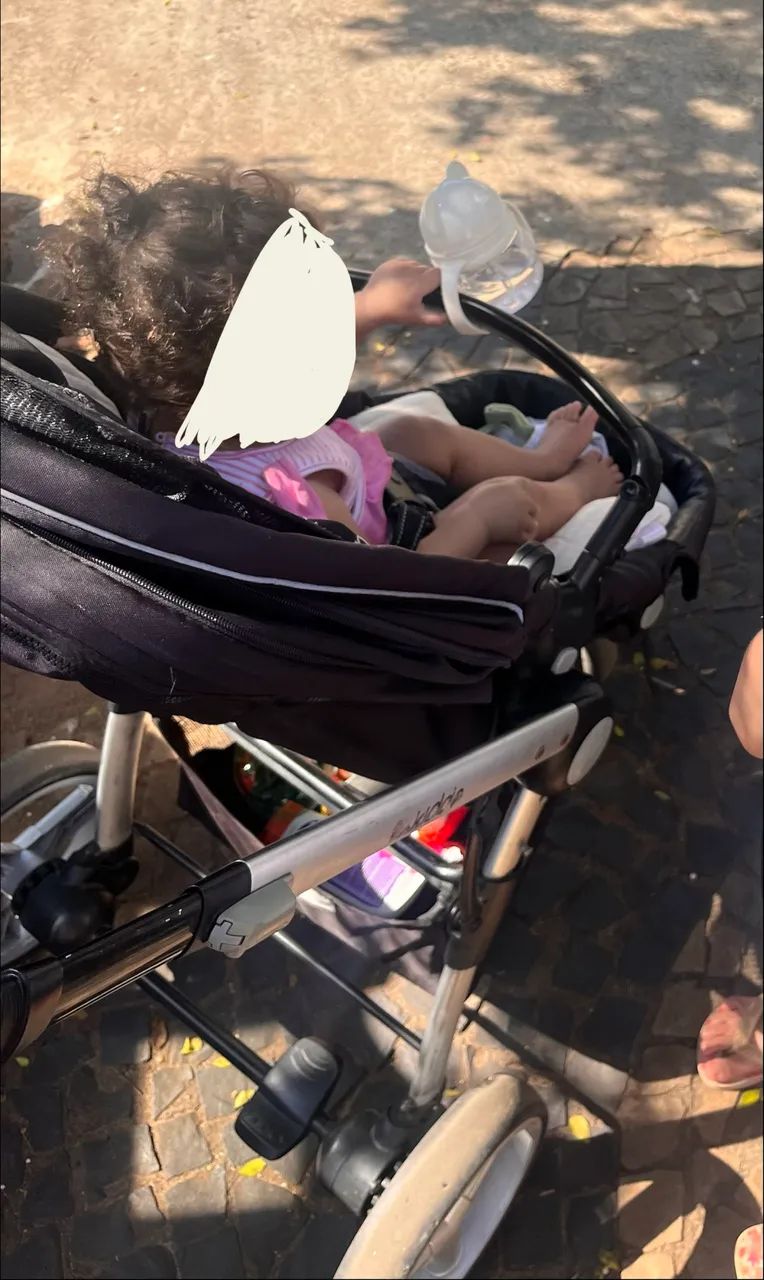 Carrinho de bebê + bebê conforto + base Kiddo compass ll - Foto 3