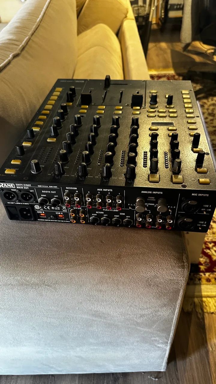Mixer DJ Rane Sixty-Eight  - Foto 2