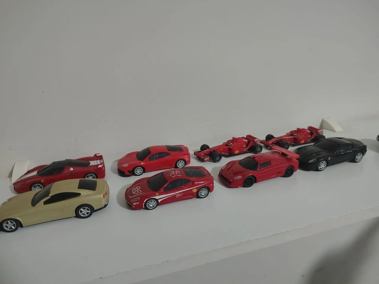 Vendo 08 miniaturas de Ferrari  - Foto 2