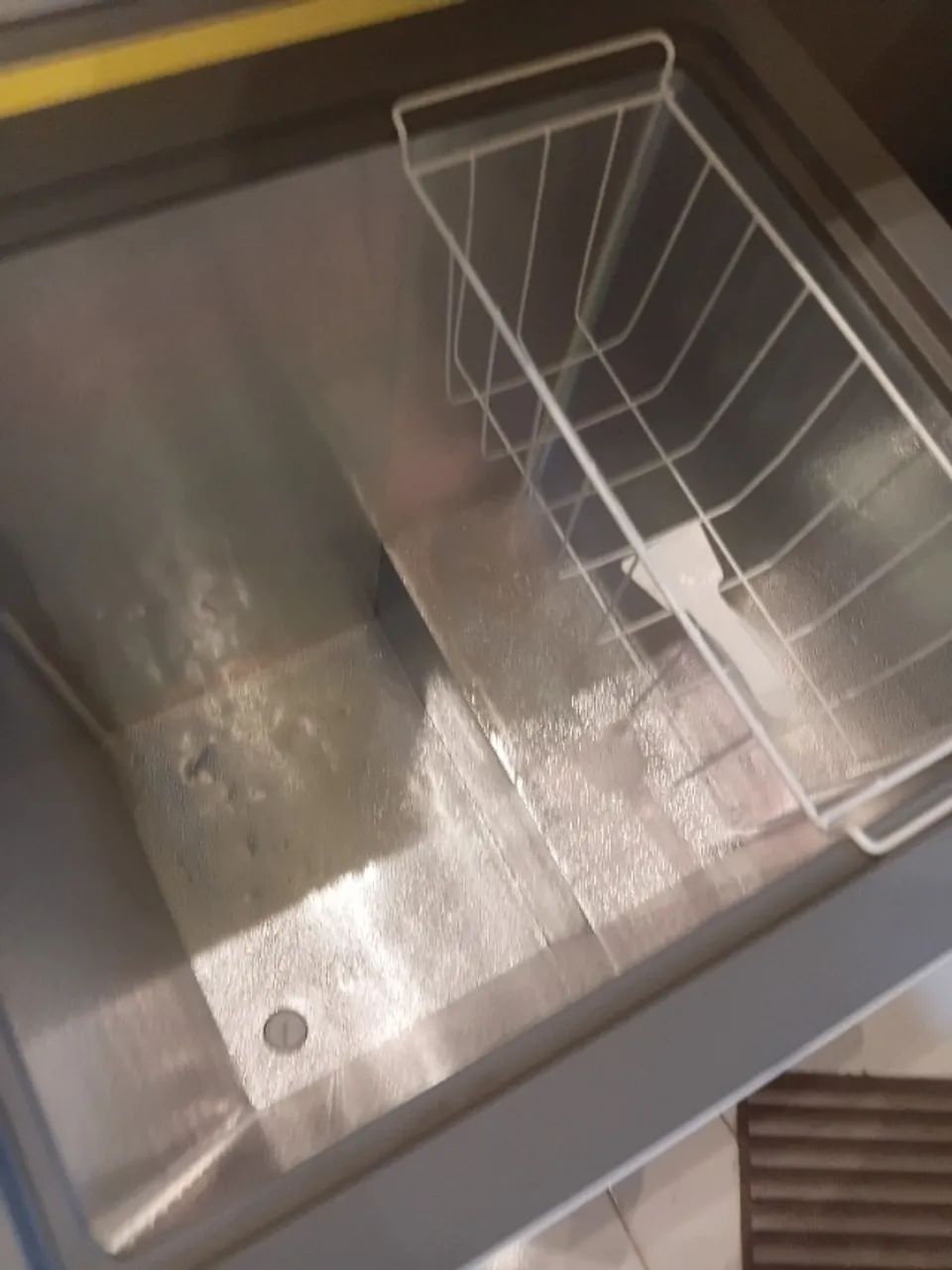 Freezer Midea 145L (até 10x no cartao) - Geladeiras e Freezers