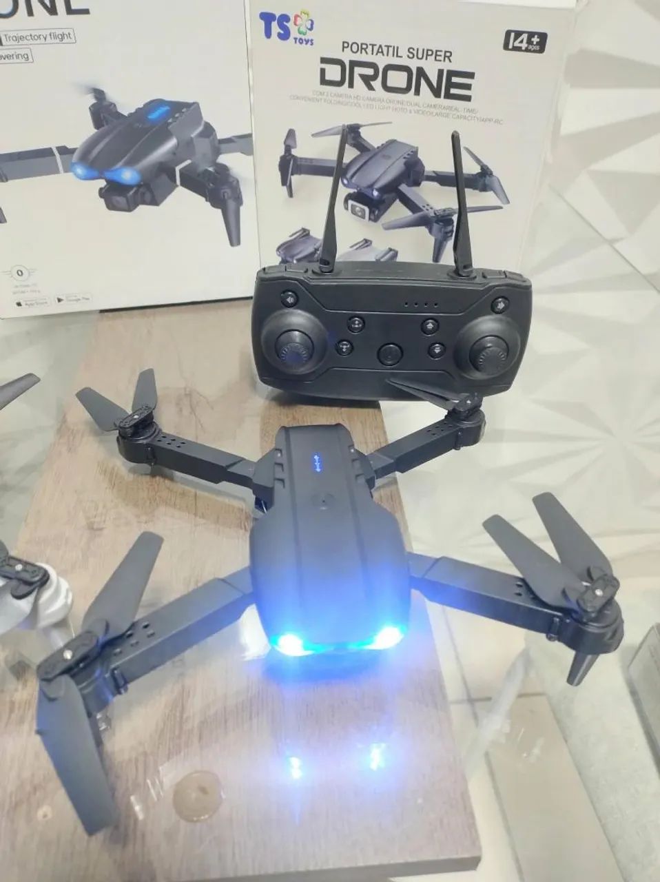 Drone E99 com câmera novo  - Foto 2