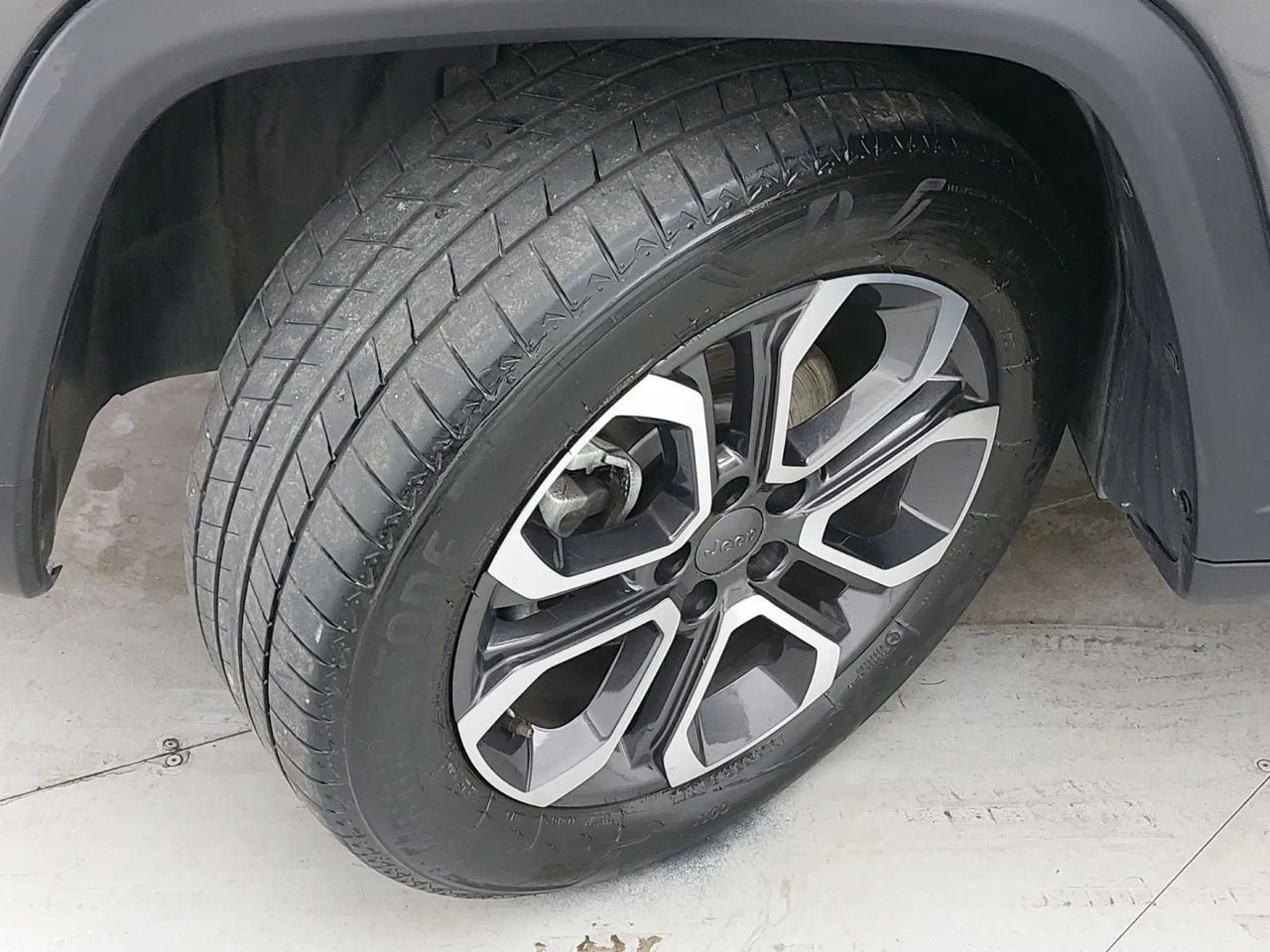 Jeep Commander Limited T270 1.3 TB Flex Aut., foto 11 de 18