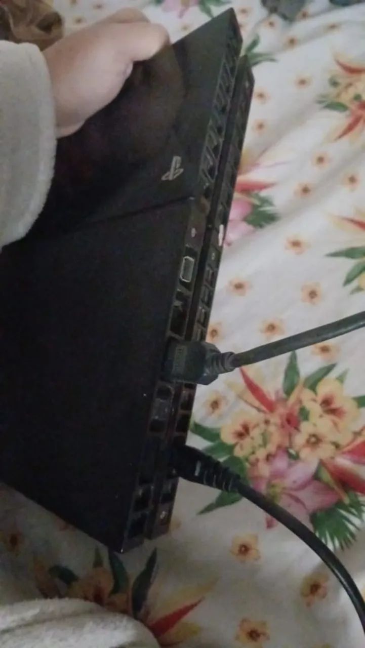 Vendo Ps4 - Foto 2