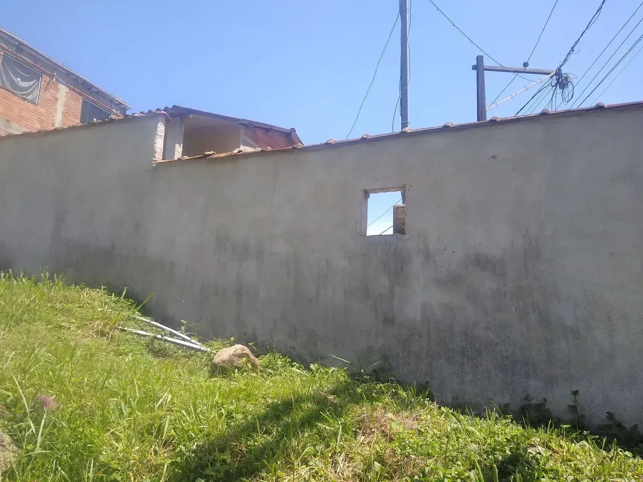 CASA COM 1 QUARTO EM CONCEIÇÃO DE JACAREÍ - ACEITO ENTRADA - Foto 3