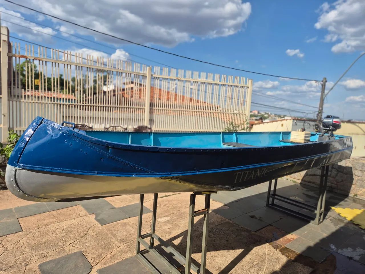 Barco 5 mts e motor 5hp - Foto 5