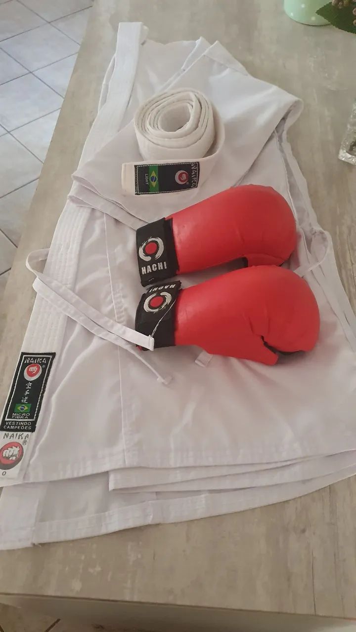 Kimono semi novo c luvas - Foto 2