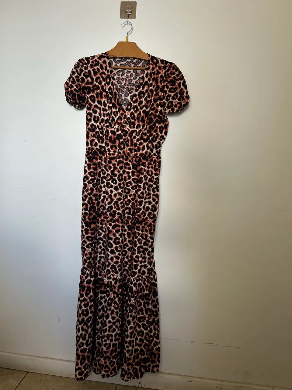 Vestido estampa de onça  - Foto 3