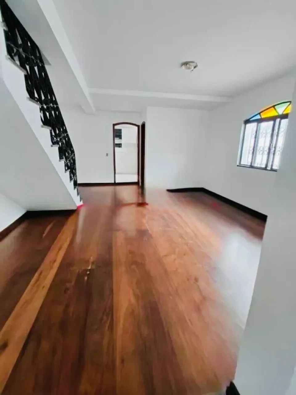 Casa para alugar com 3 quartos, sendo 2 suítes e edícula - próximo do metro FL56 - Foto 2