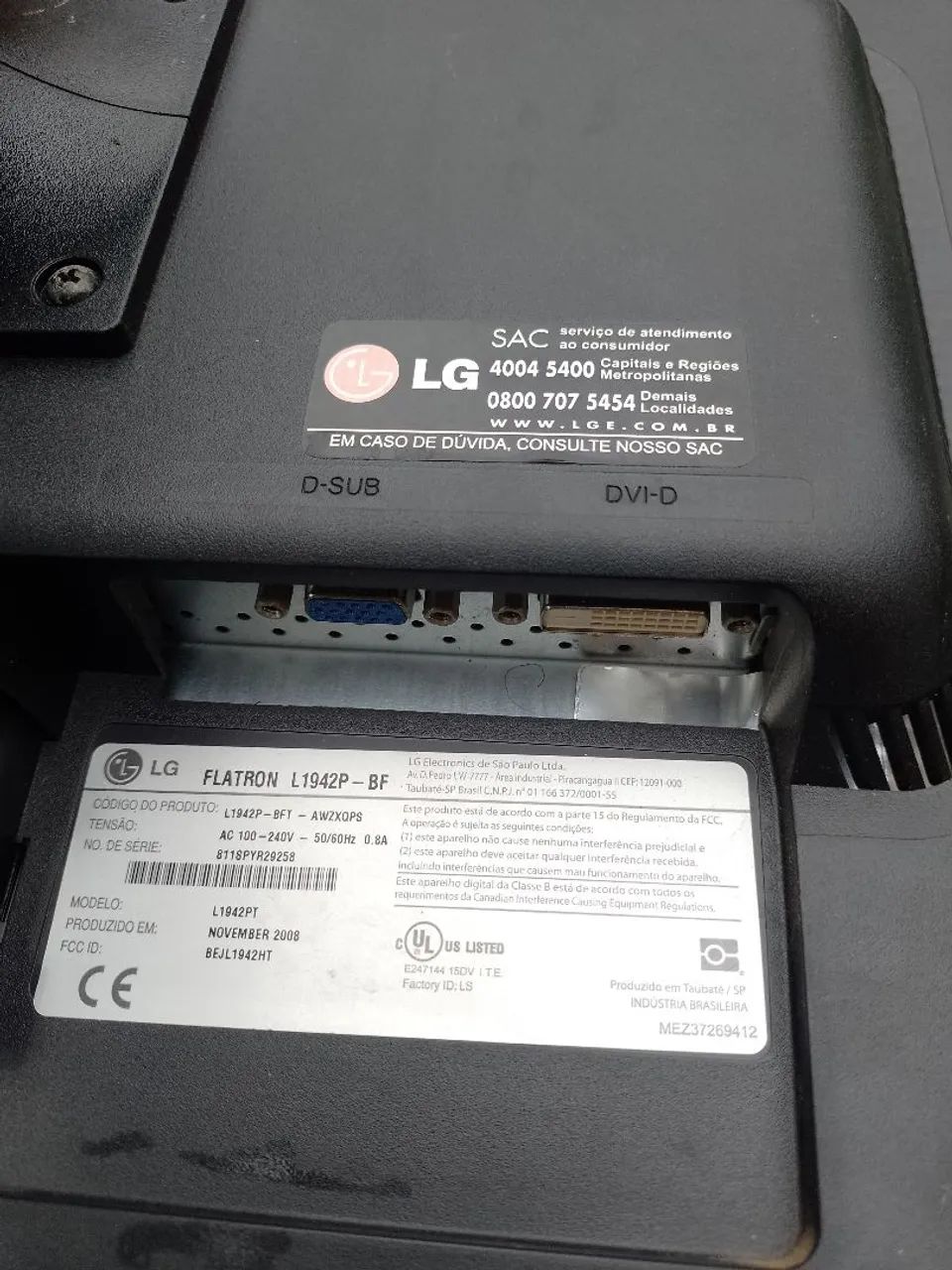 Monitor LG flatron 19 polegadas DVI VGA ok com cabos  - Foto 5