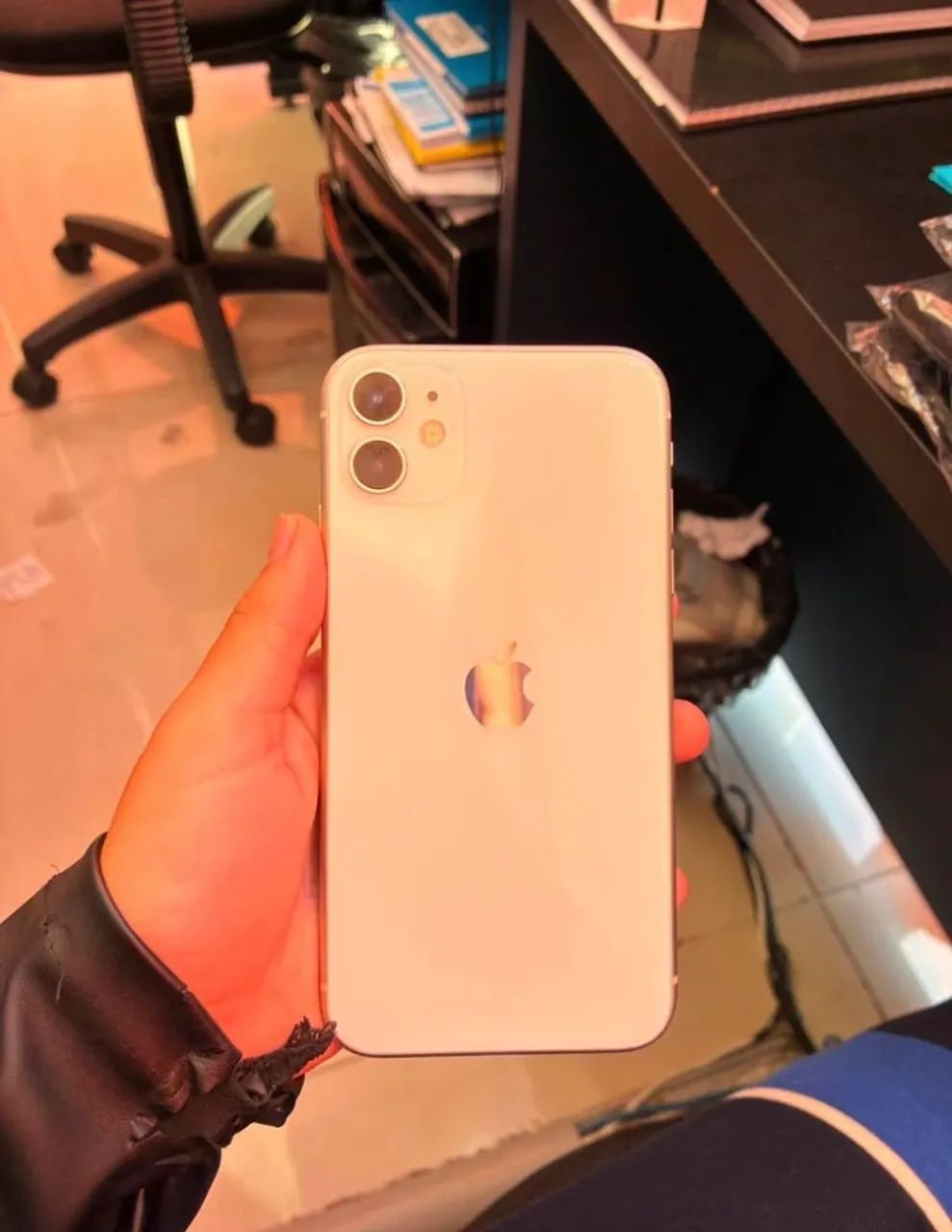 iphone 11 64gb - Foto 2