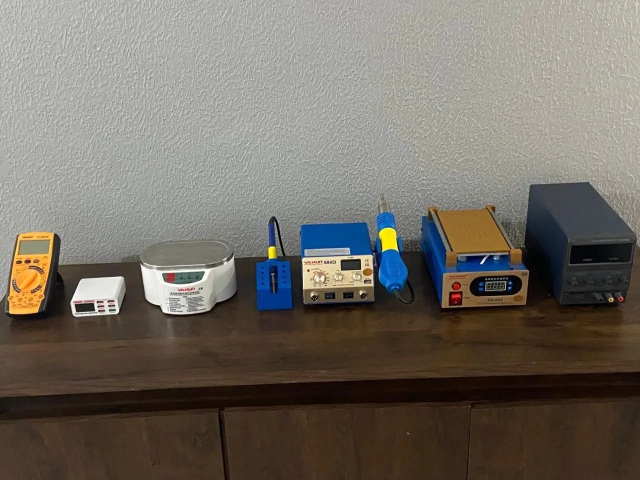 KIT COMPLETO PARA MANUTENÇÃO DE CELULARES. 