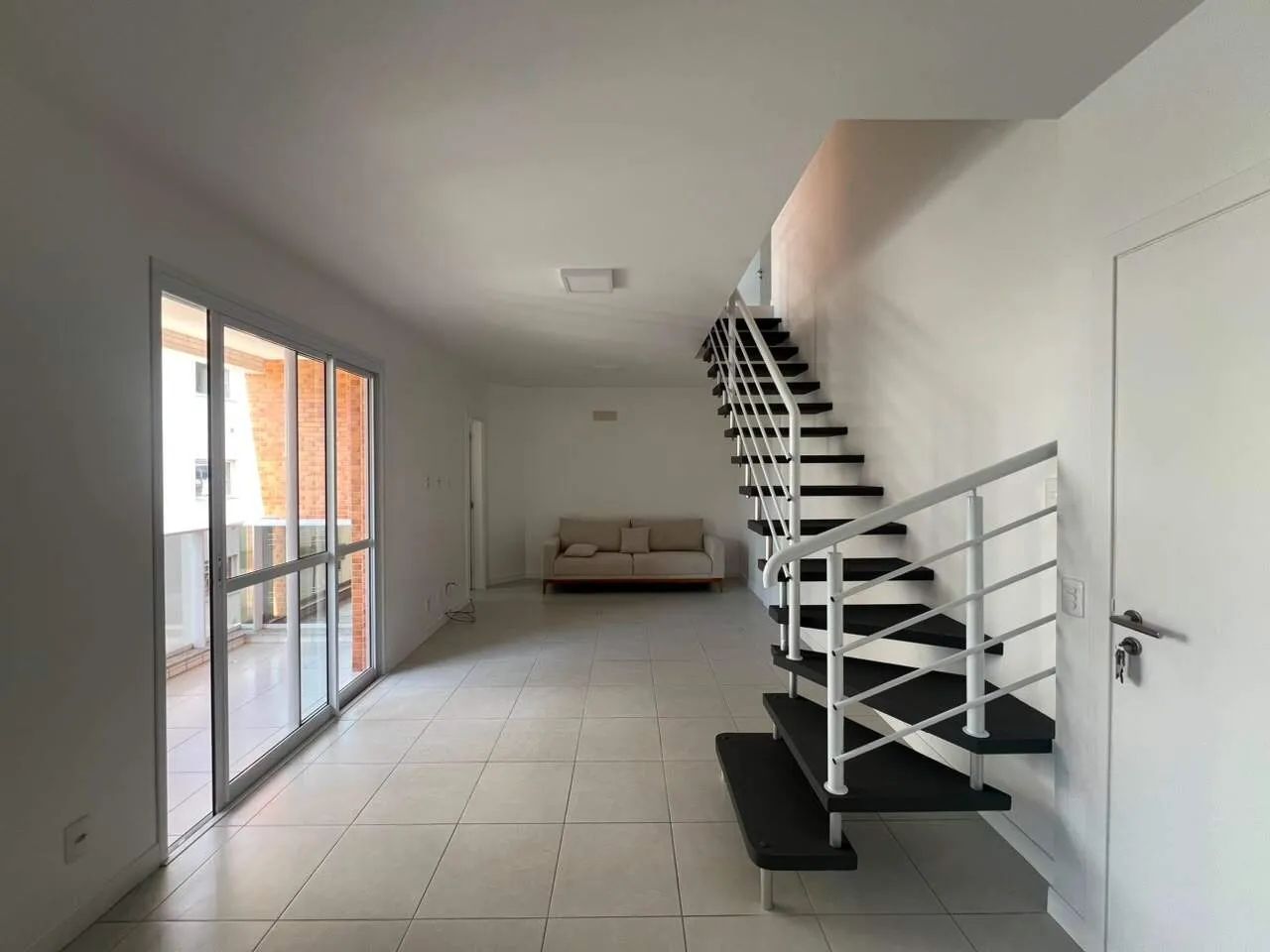 Aluguel | Apartamento 3 quartos (1 suíte) no Córrego Grande - Foto 2