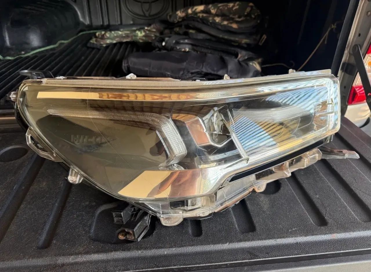 Farol Hilux SRX 21 a 24  - Foto 3