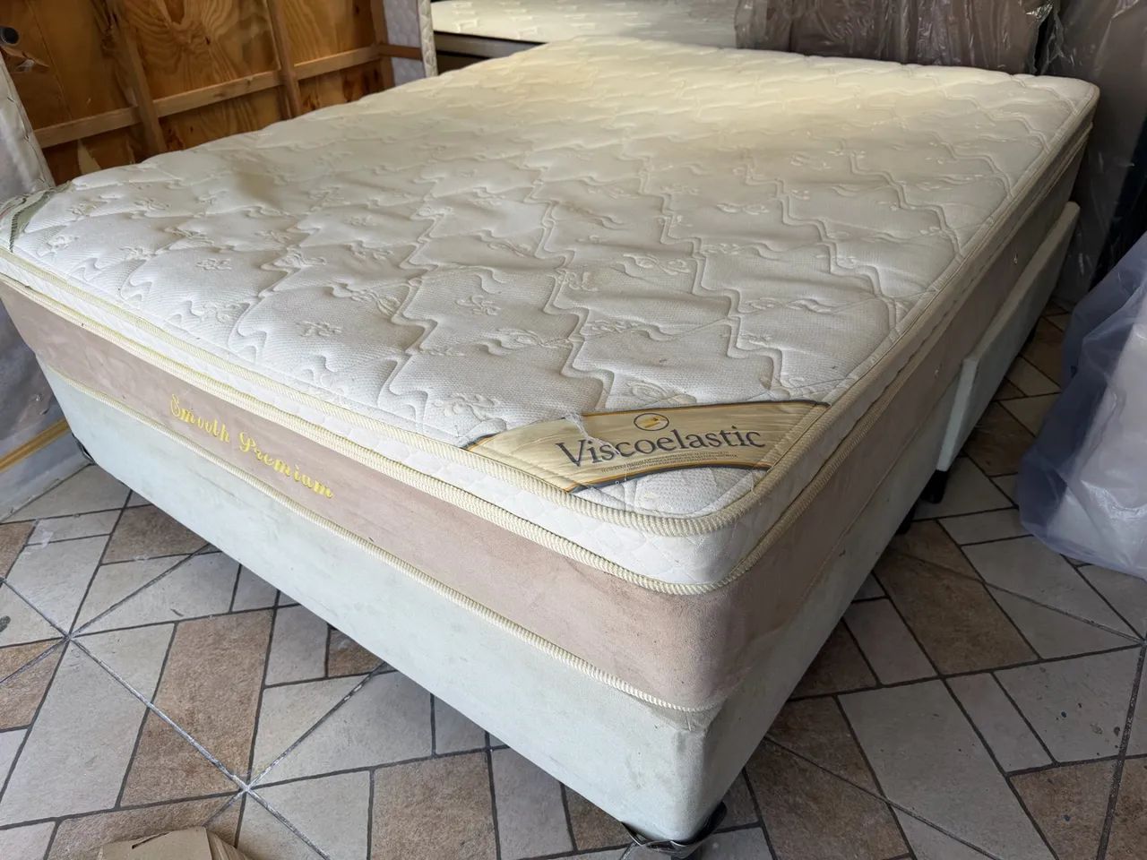 Cama box mas colchão Queen  - Foto 3