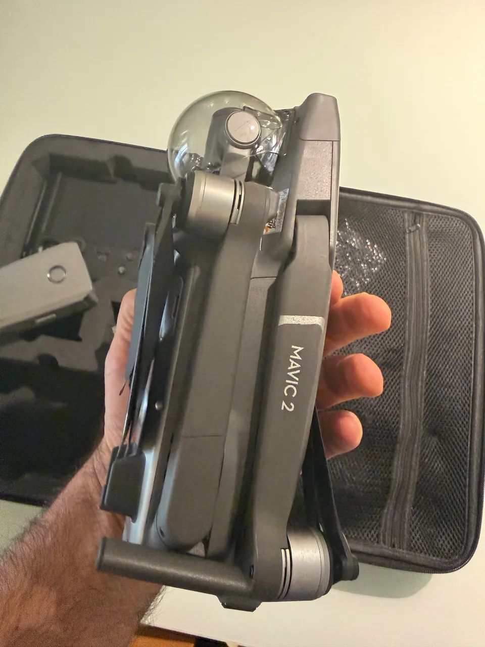 Drone DJI Mavic 2 Zoom + Kit Fly More + Smart Controller. - Foto 2