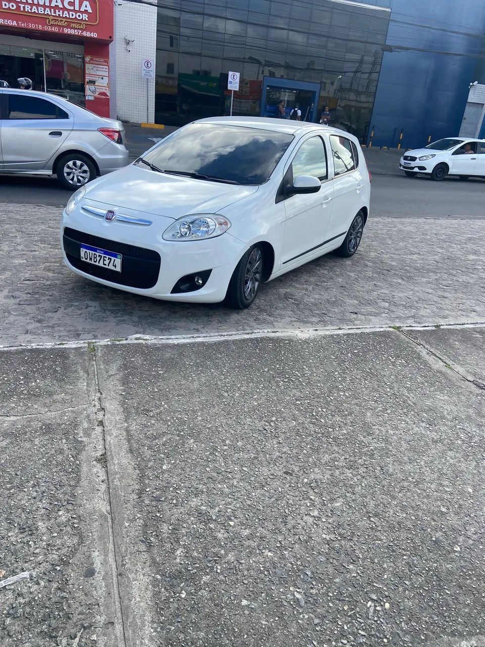 Fiat Palio Attractive 1.0 EVO Fire Flex 8V 5P 2014 - Foto 2