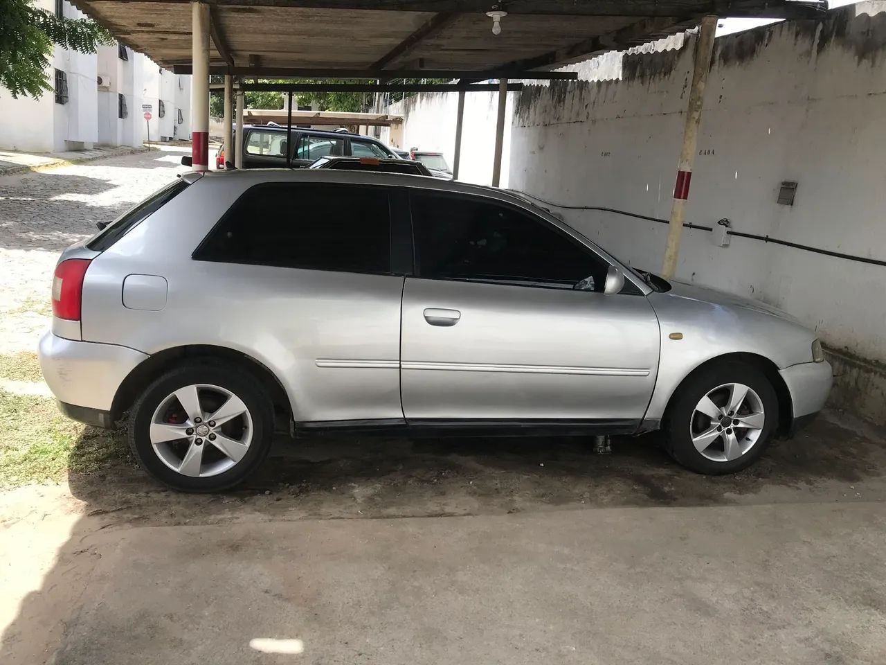 Audi A3 1.6 3P 2000 - Foto 3