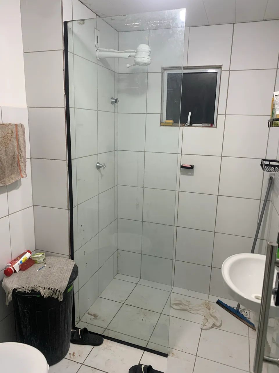 Portas de vidro temperado usadas já com instalação. - Foto 4