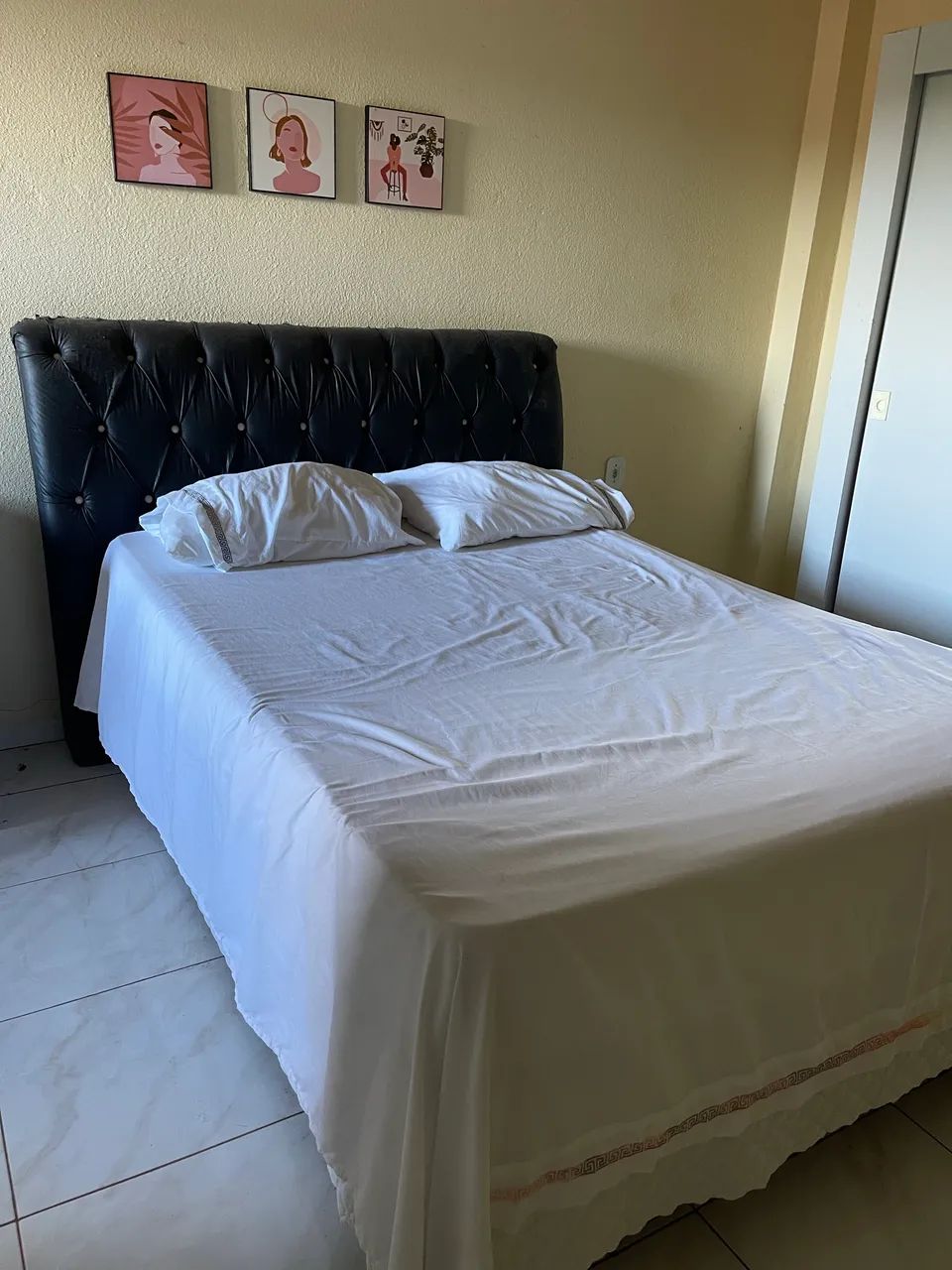 Cama colchão e cabeceira 