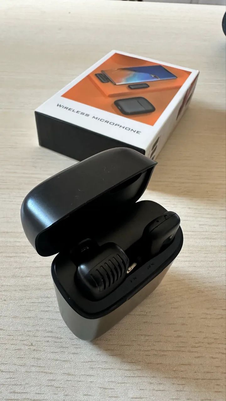 Microfone Sem Fio de Lapela com Case e Receptor - Entrada Lightning IPhone  - Foto 3