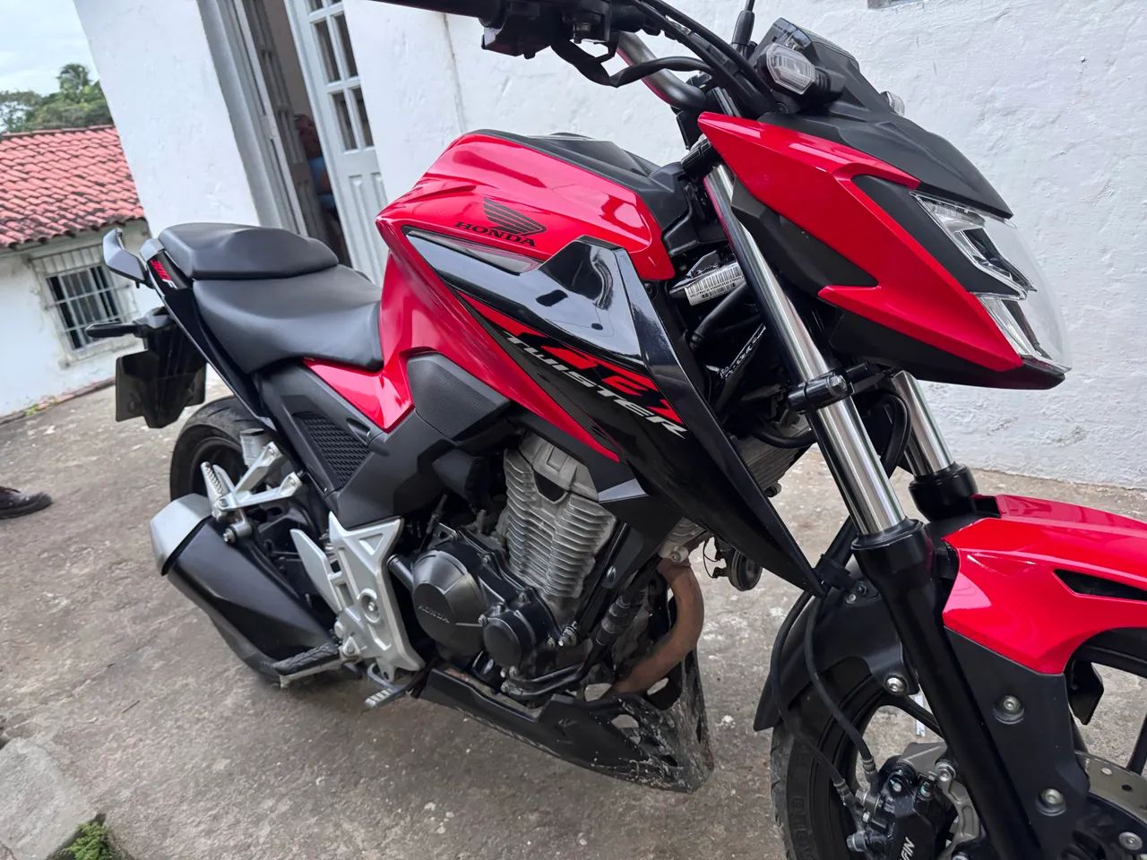 CB 300F Twister CBS - Foto 2