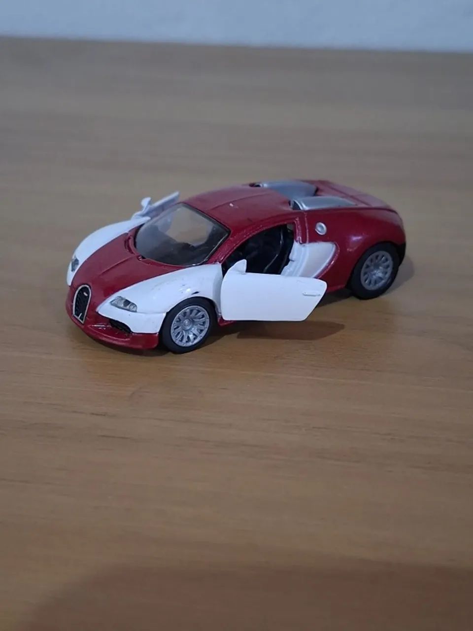 Carrinho miniatura bugatti 