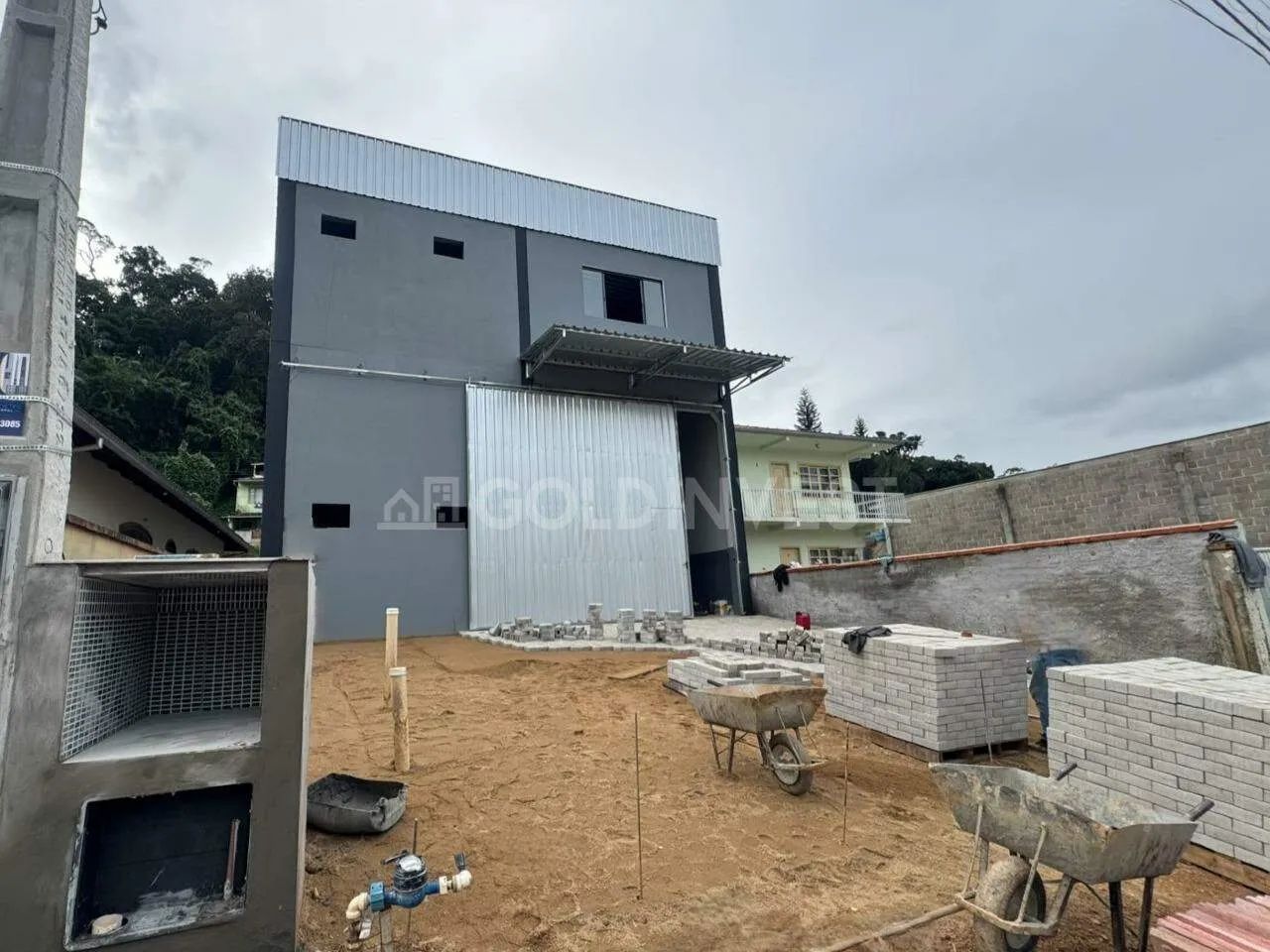 Galpão com 250m² no bairro Souza Cruz!!!