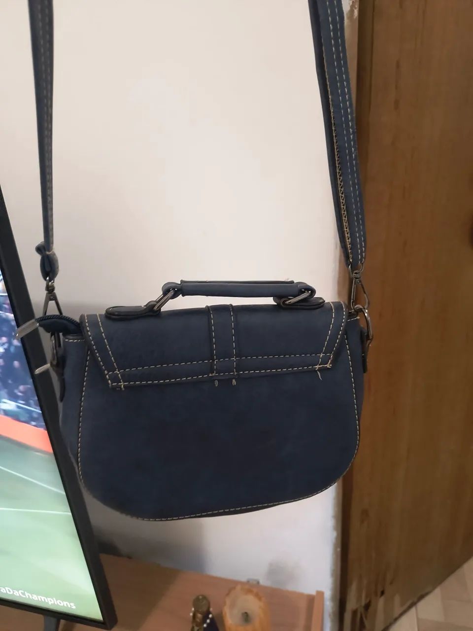 Bolsa azul marinho nova praticamente 