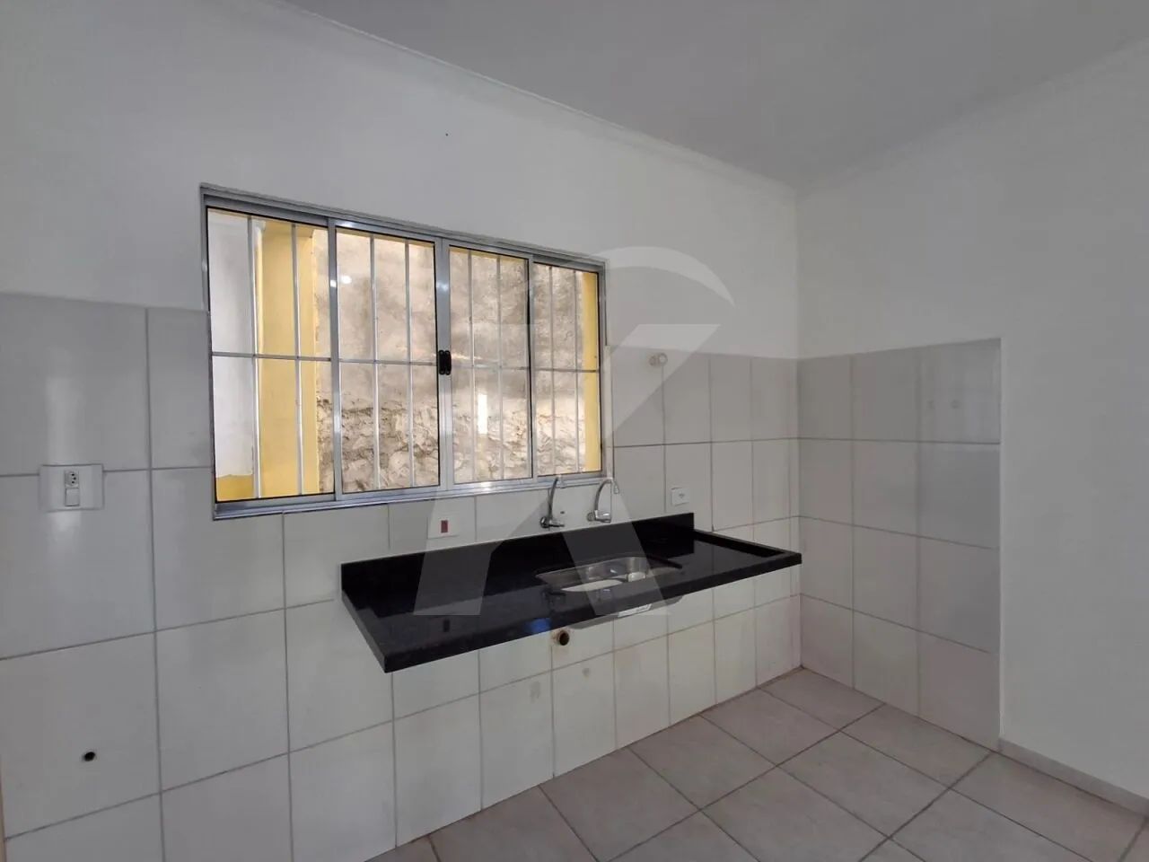 Casa com 3 dormitórios, sala, cozinha e banheiro na Vila Gustavo. - Foto 3