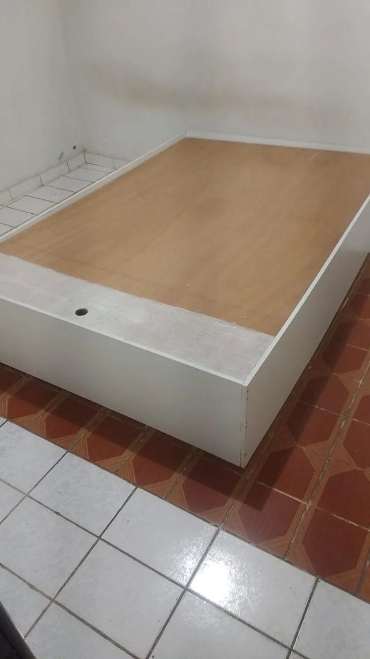 Vendo cama king com baú, praticamente nova. Tel *  - Foto 3