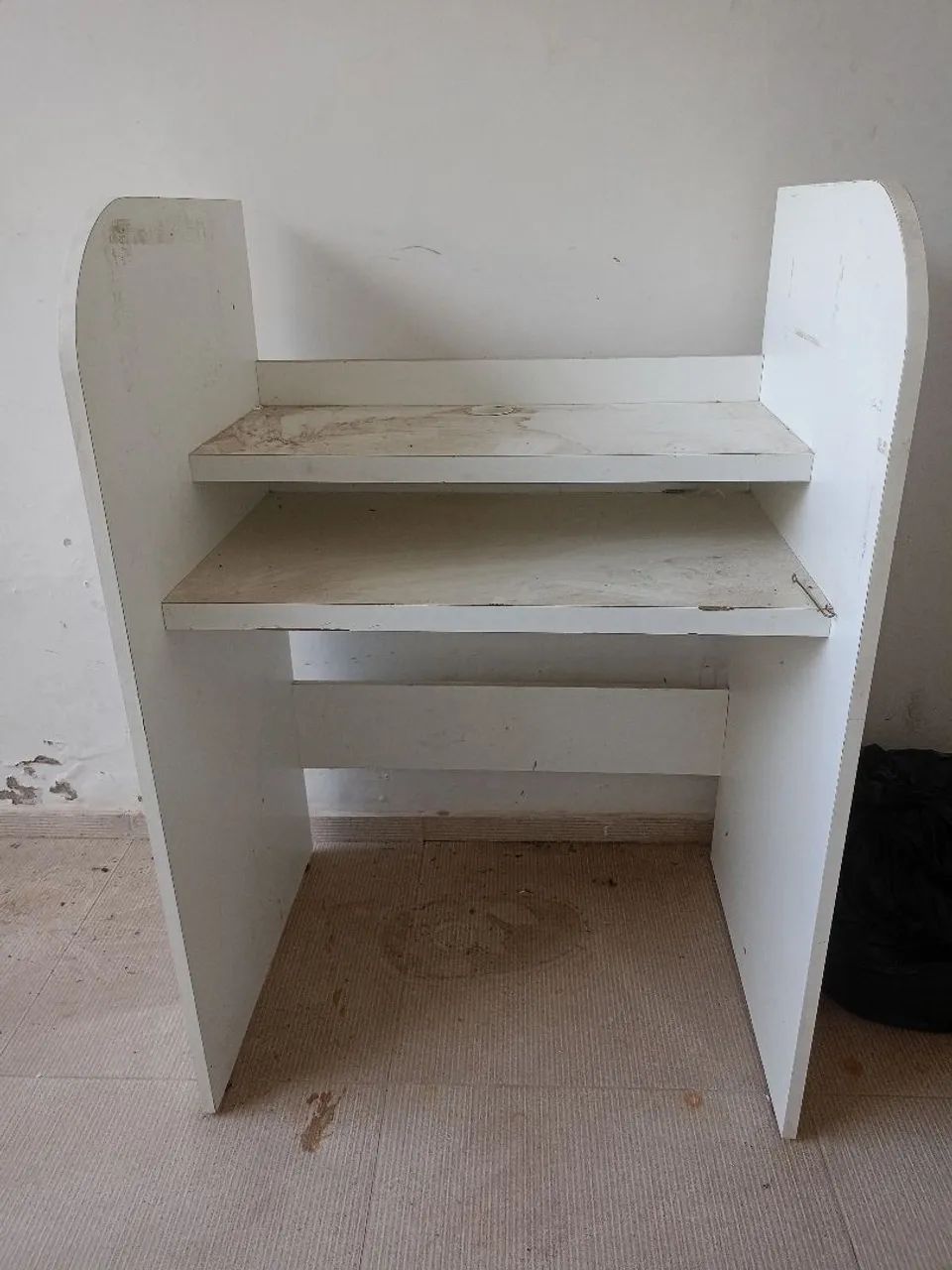 MESA PARA COMPUTADOR  - Foto 2