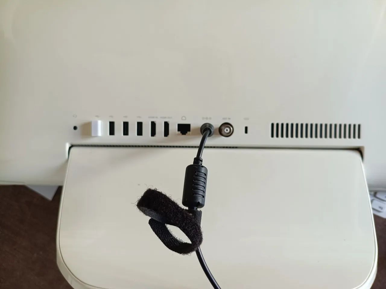 Computador + TV ALL Win One Samsung i3-7100 - Foto 2
