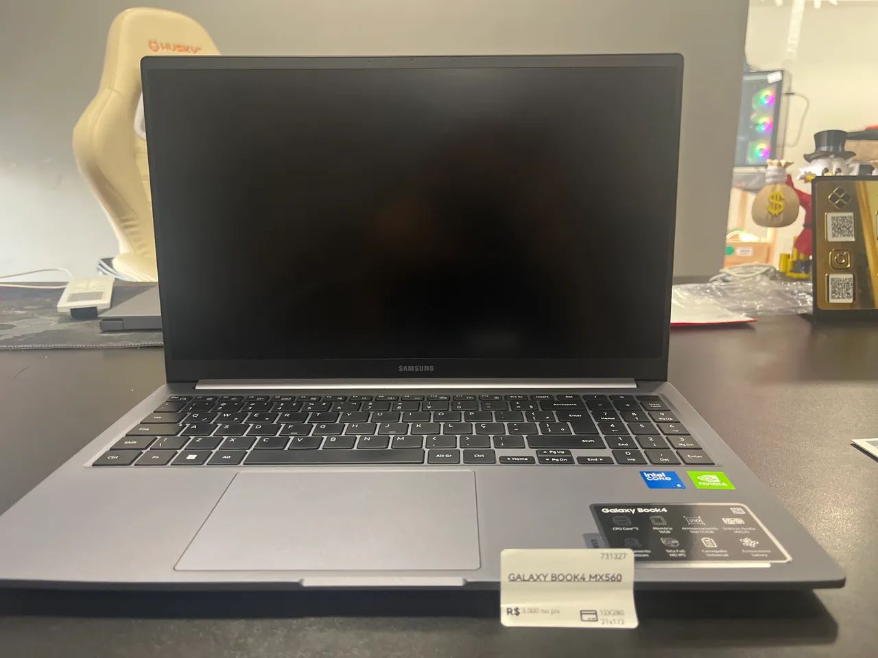 Galaxy Book 4 max560 