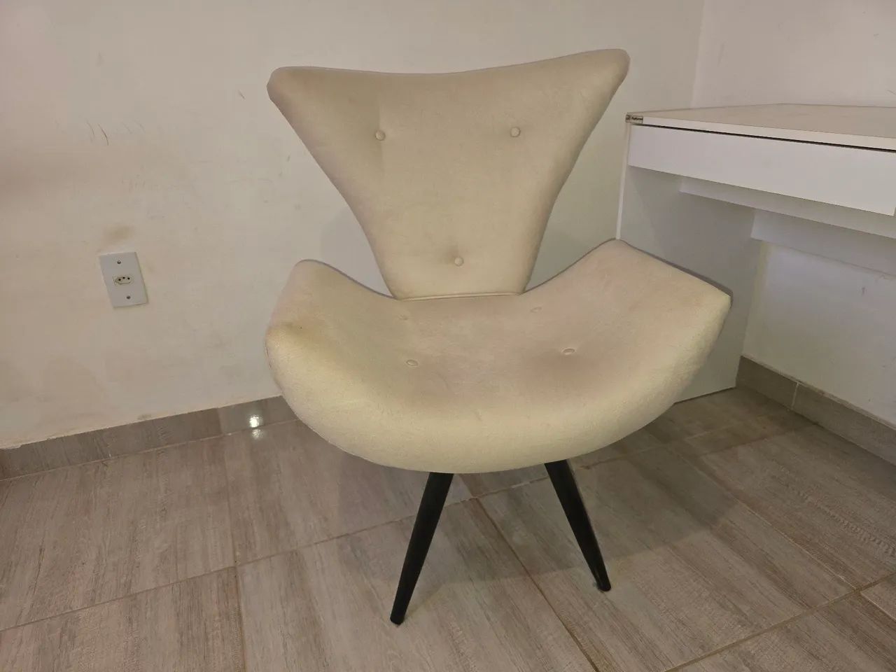 Poltrona com Penteadeira Lindóia Branca - Foto 5