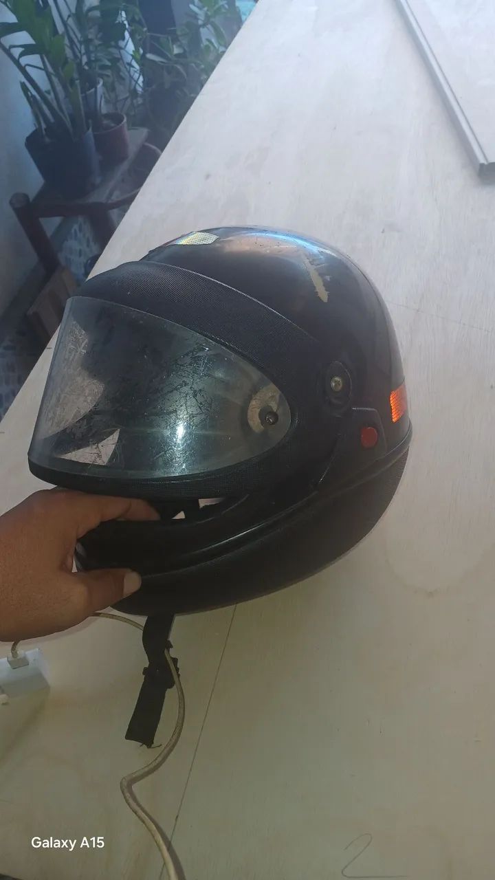 Capacete