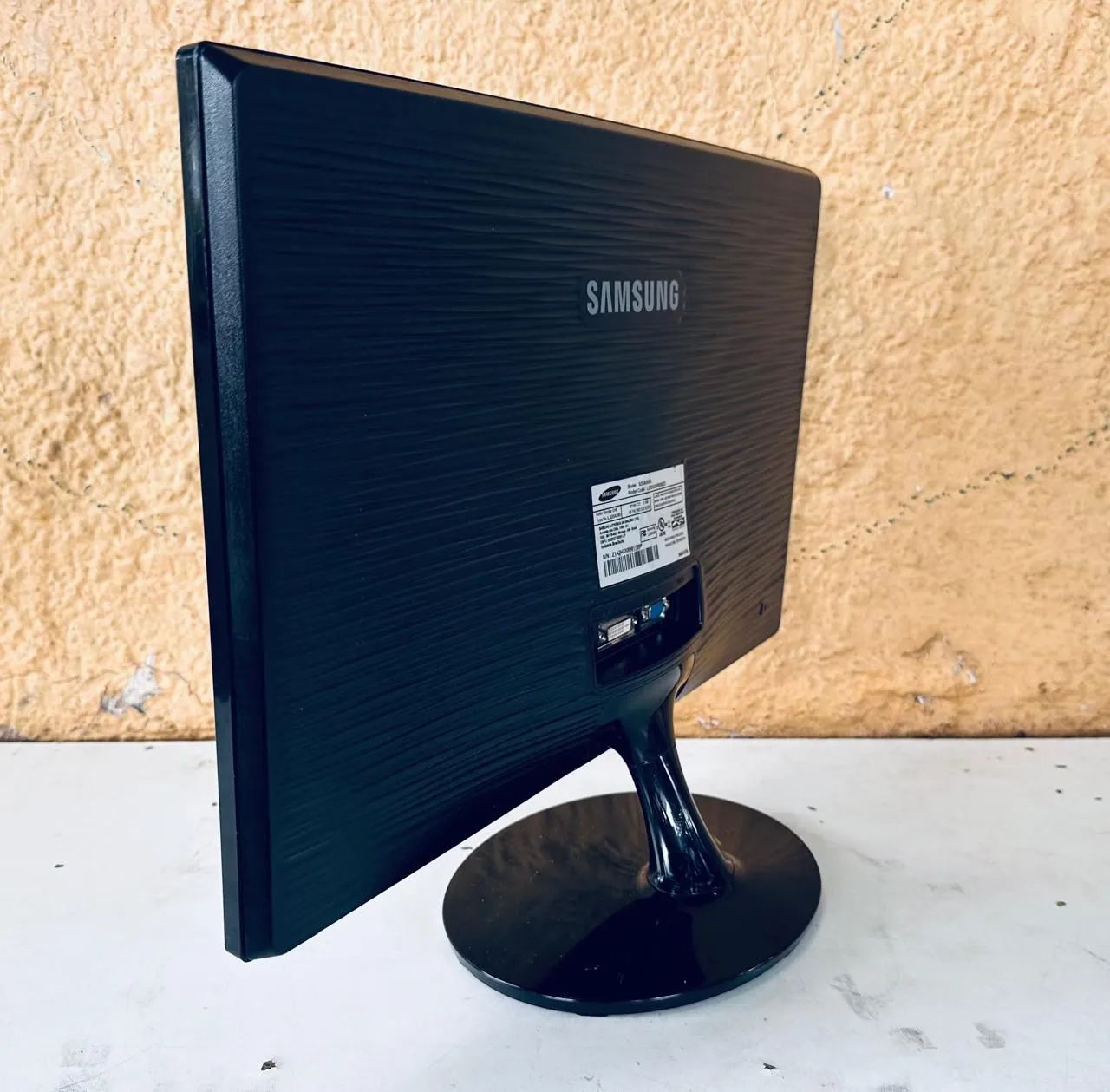 Monitor Samsung 20 polegadas  - Foto 5